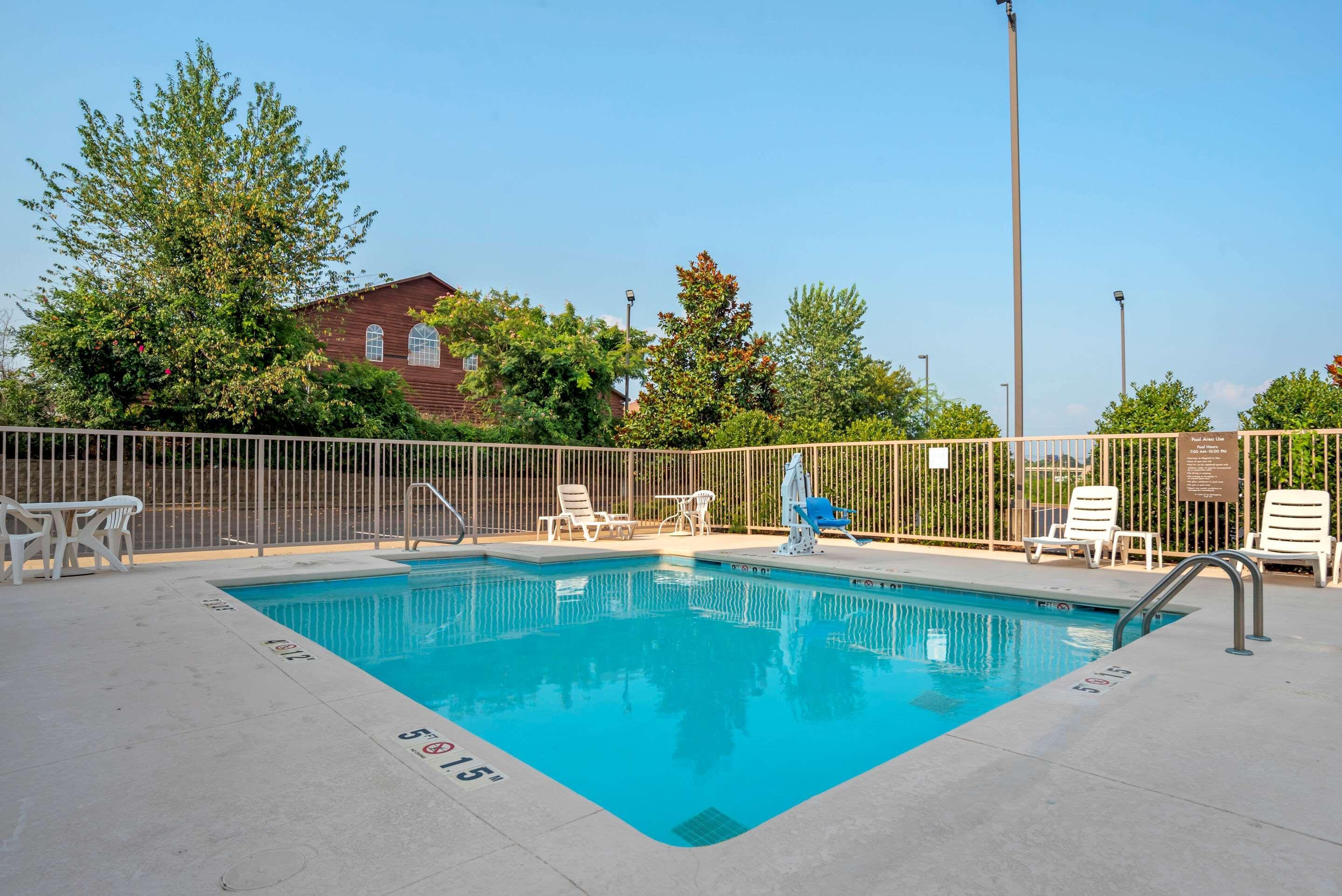 Comfort Suites Oxford I-20 Exit 188 מראה חיצוני תמונה