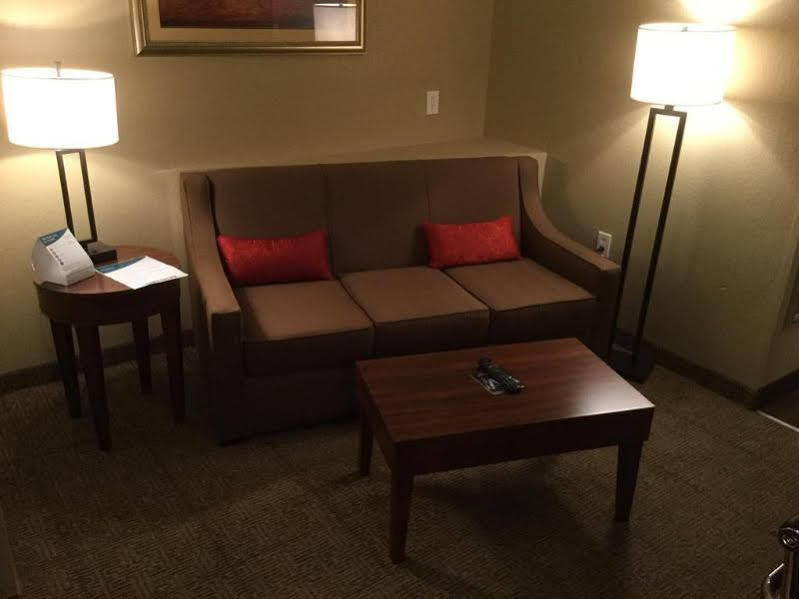 Comfort Suites Oxford I-20 Exit 188 מראה חיצוני תמונה